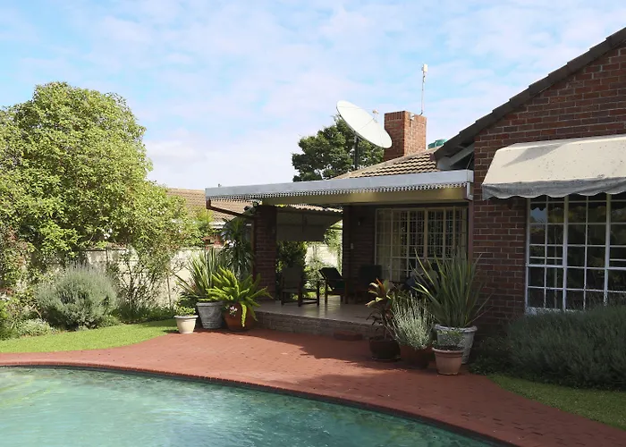 Guest house: Sunbird Guest House